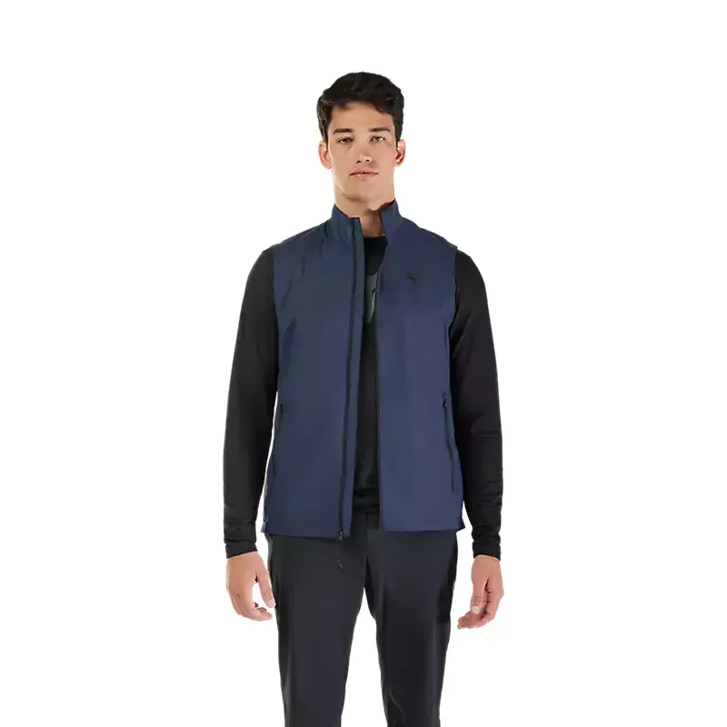 Fox Ranger Wind Vest in Midnight Blue-2