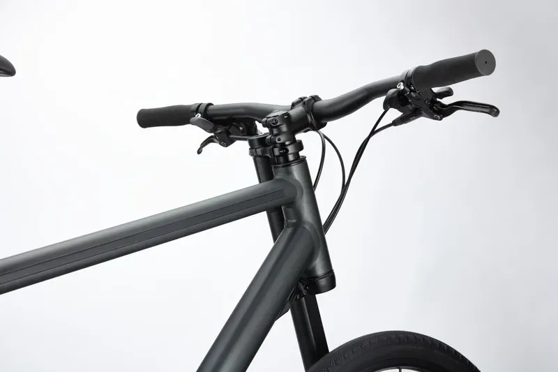 Cannondale Bad Boy 2 Hybrid City Bike in Black-3