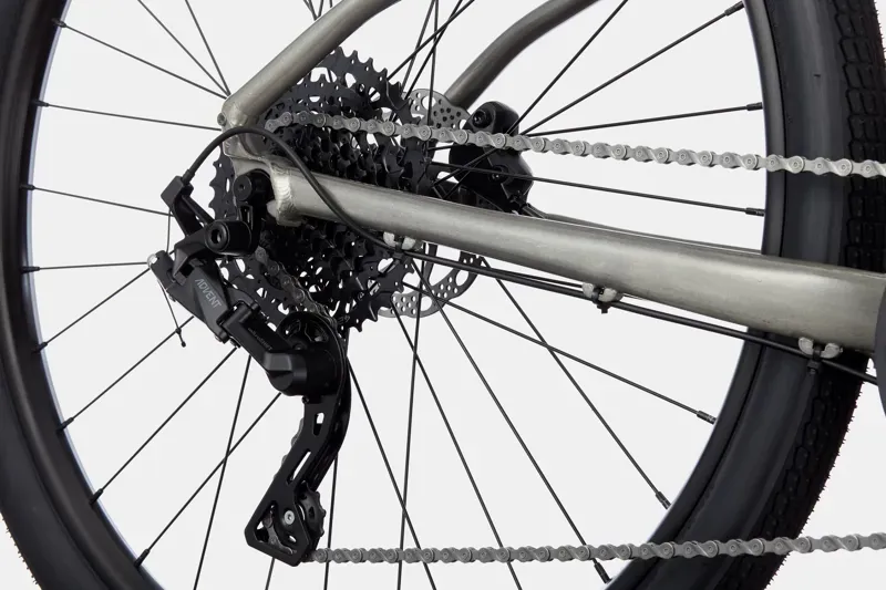 Cannondale Treadwell 2 Ltd Hybrid City Bike in Raw-4