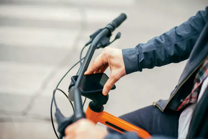 Cannondale Treadwell 2 Remixte Hybrid City Bike in Mango-1