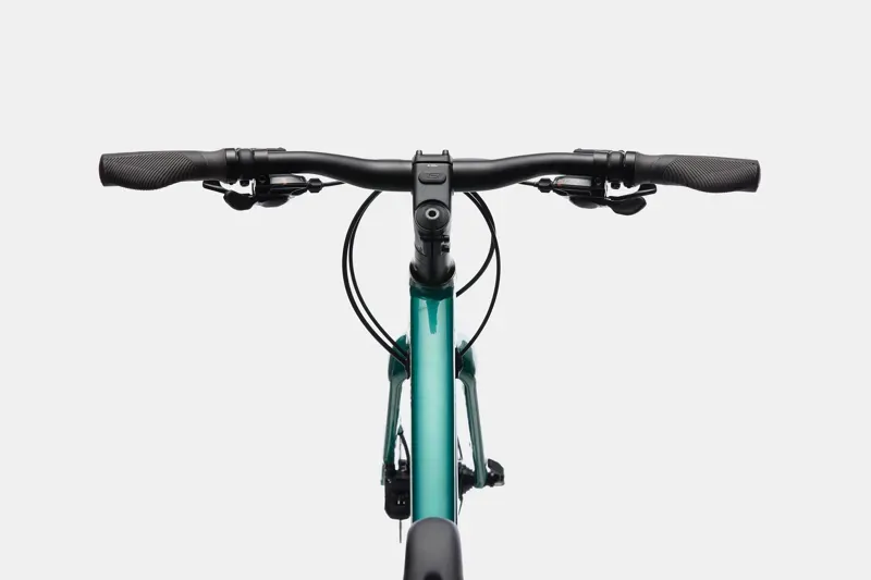 Cannondale Women's Quick 3 Hybrid Bike in Turquoise-4