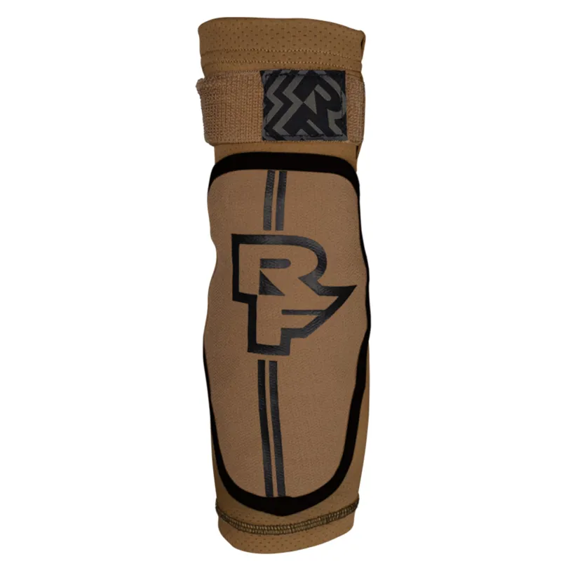 2022 Race Face Indy Elbow Guard in Loam