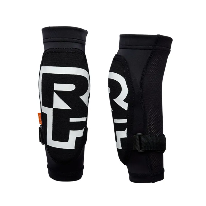 2022 Race Face Sendy Trail Knee Guard in Stealth