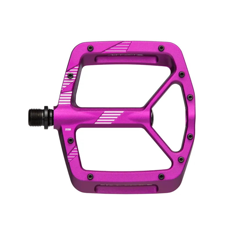 Race Face Aeffect R Pedal in Purple