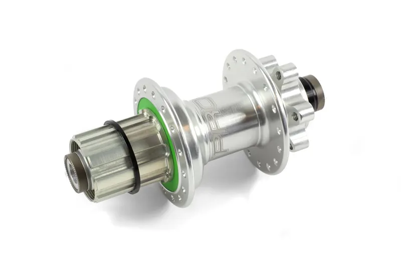 Hope Pro 4 32-hole 157mm Rear Hub in Silver