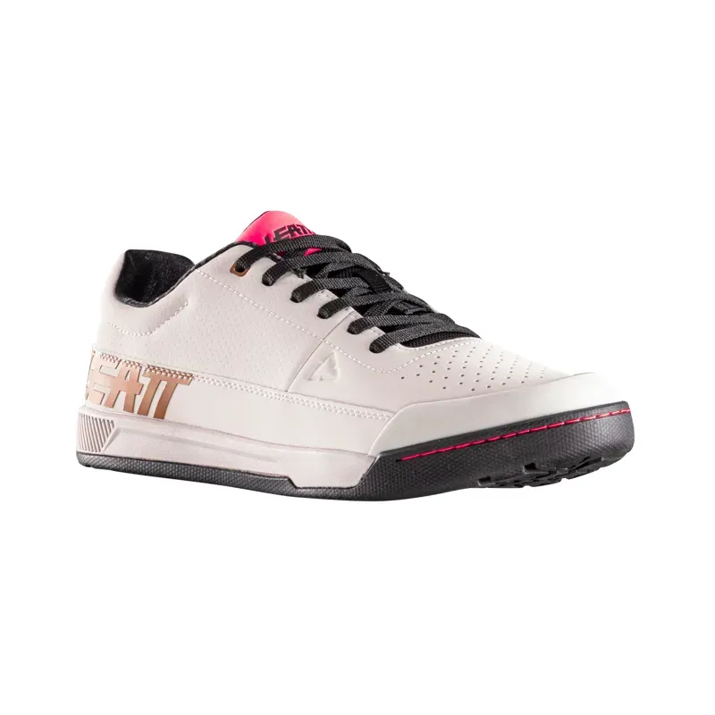 Leatt 2.0 Flat Shoes in Cream White-1
