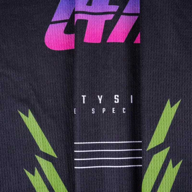 Leatt Gravity 4.0 Long Sleeve MTB Jersey in Race Black-2