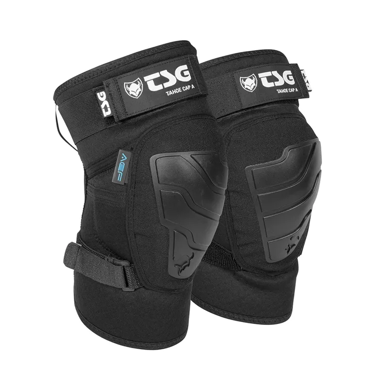 Tahoe Cap Knee Pads in Black 
