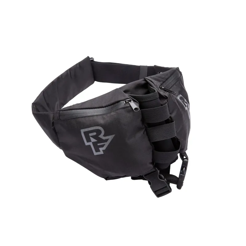 Race Face Stash Quick Rip 1.5L Bag in Black