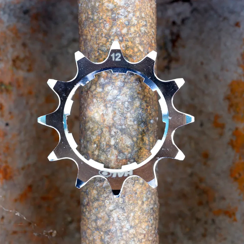 Sunrace CSR80 8-speed 12-25-tooth Cassette in Silver-1