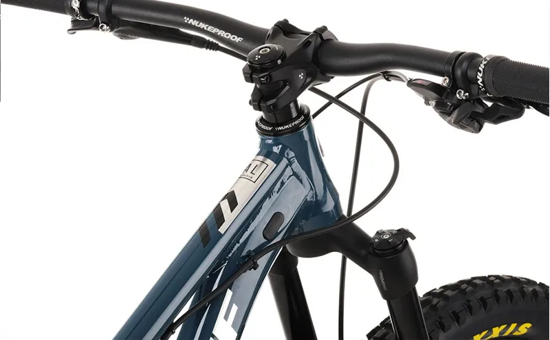 Nukeproof Cub Scout 26 Race Bike Deore Bottle Blue-4