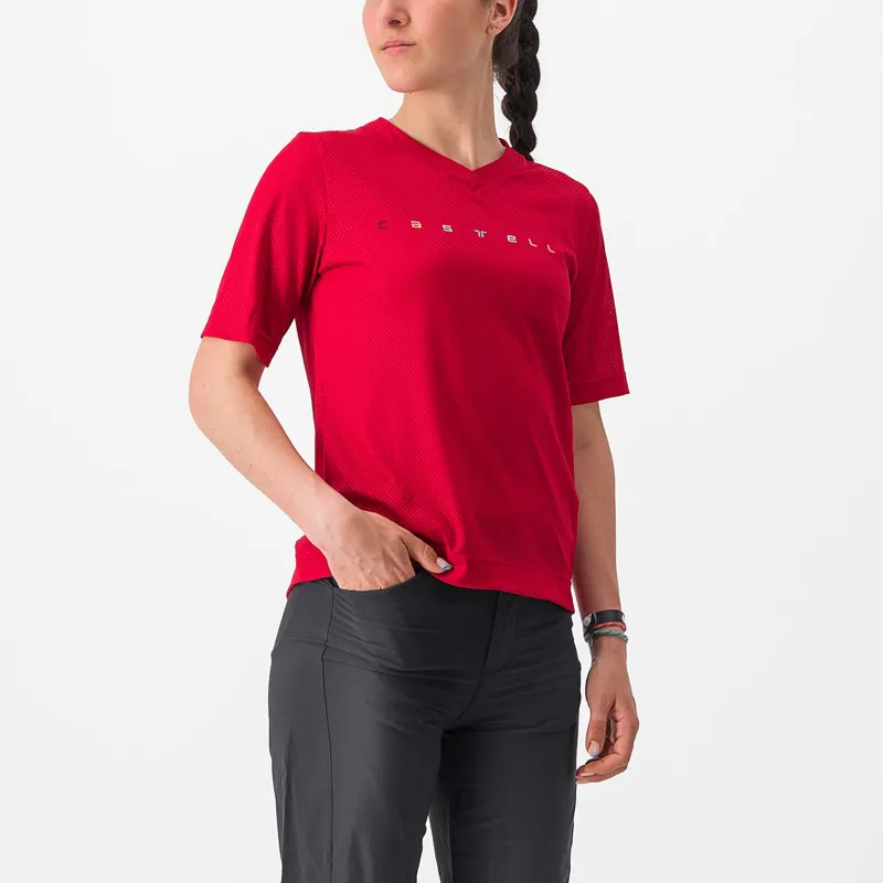 Castelli Trail Tech 2 Women's T-Shirt in Red