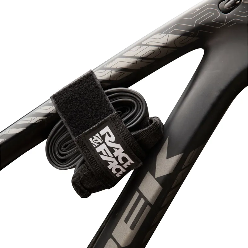 Race Face Stash Tool Wrap Black-1