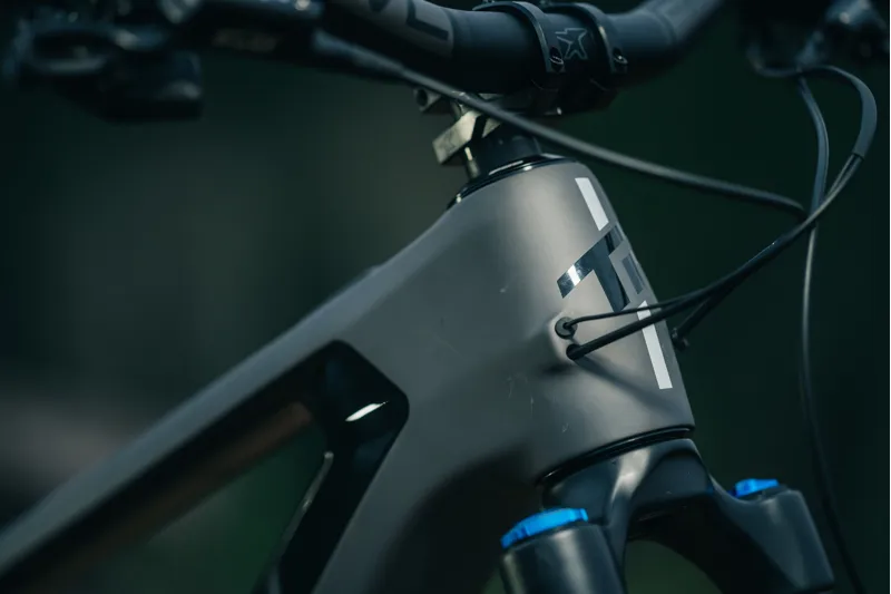 Transition Relay PNW Carbon XO AXS Electric Mountain Bike Oxide Grey-6