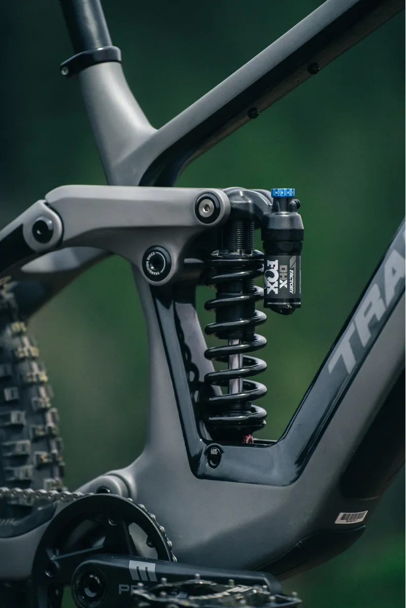 Transition Relay Carbon XX AXS Electric Mountain Bike in Oxide Grey-5