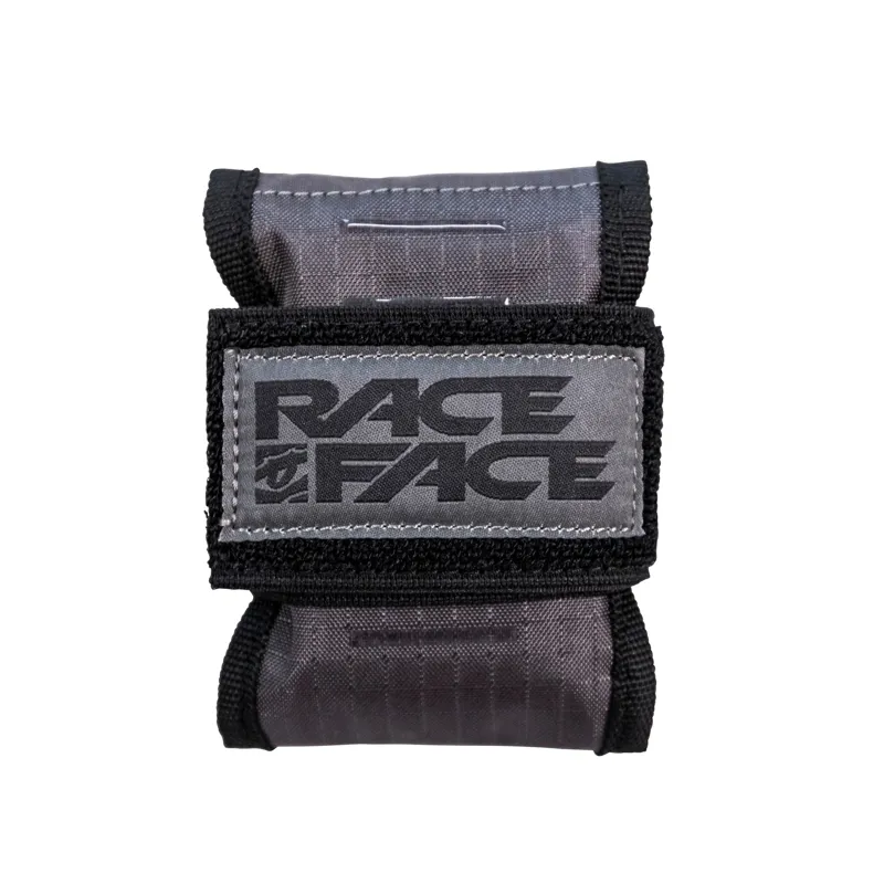2021 Race Face Stash Tool Wrap in Black