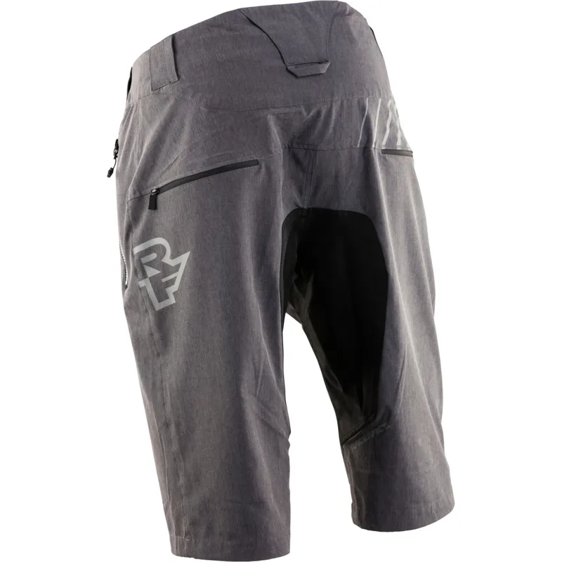 2018 Race Face Stage Large Shorts in Black-1