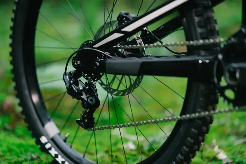 Transition TR11 Alloy DH GX Complete MTB Downhill Bike Black Stallion-4