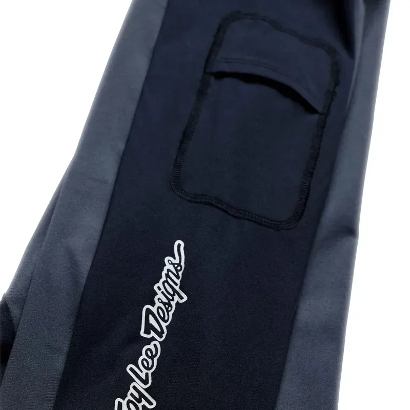 Troy Lee Designs Ruckus Jersey in Wings Carbon-5