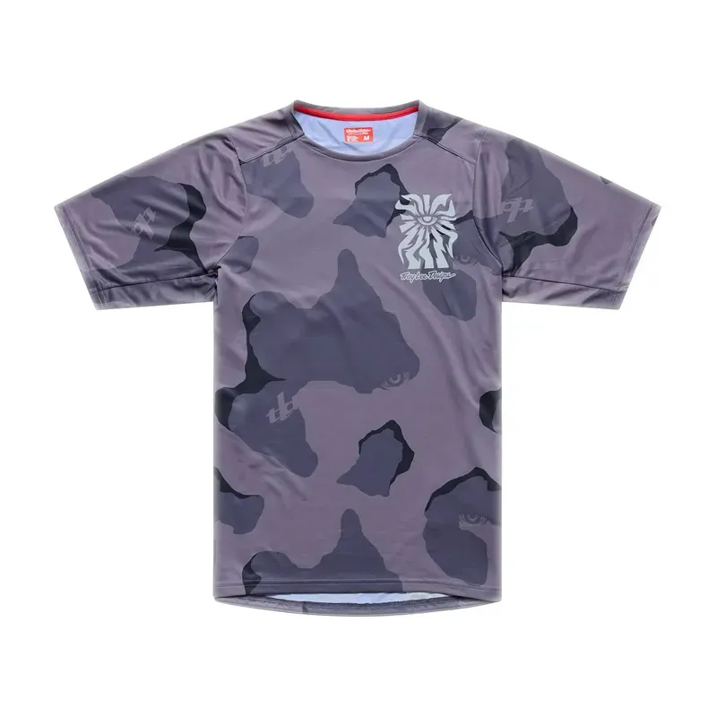 Troy Lee Designs Skyline Pro Short Sleeve Jersey in Flow Camo Carbon