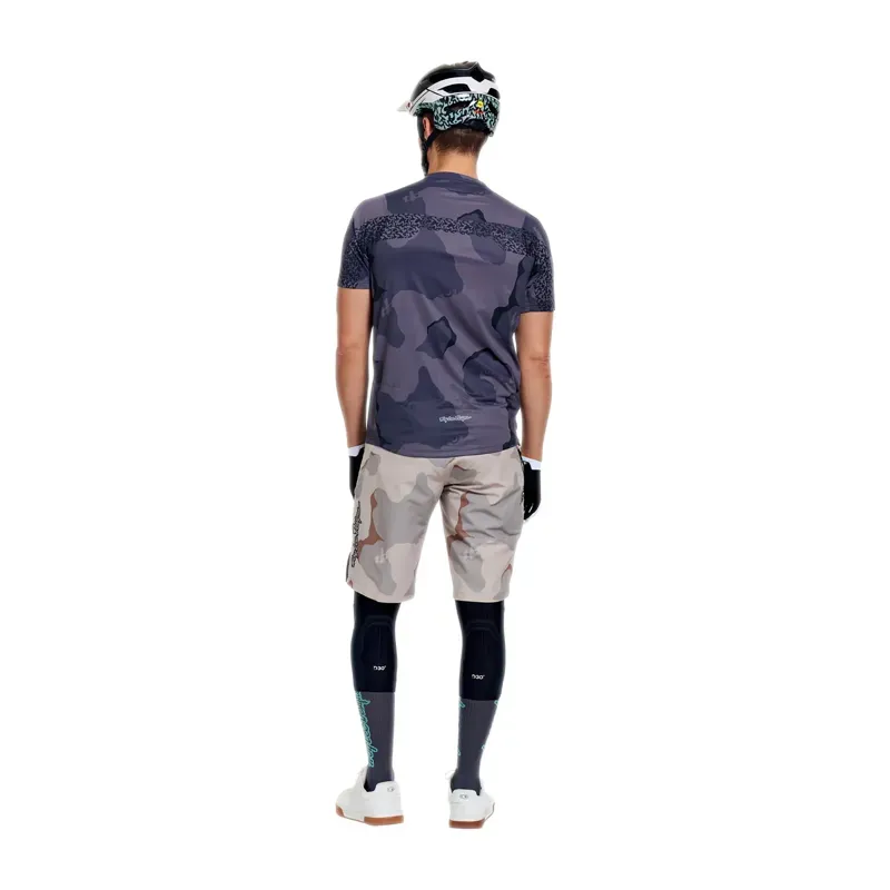 Troy Lee Designs Skyline Pro Short Sleeve Jersey in Flow Camo Carbon-9
