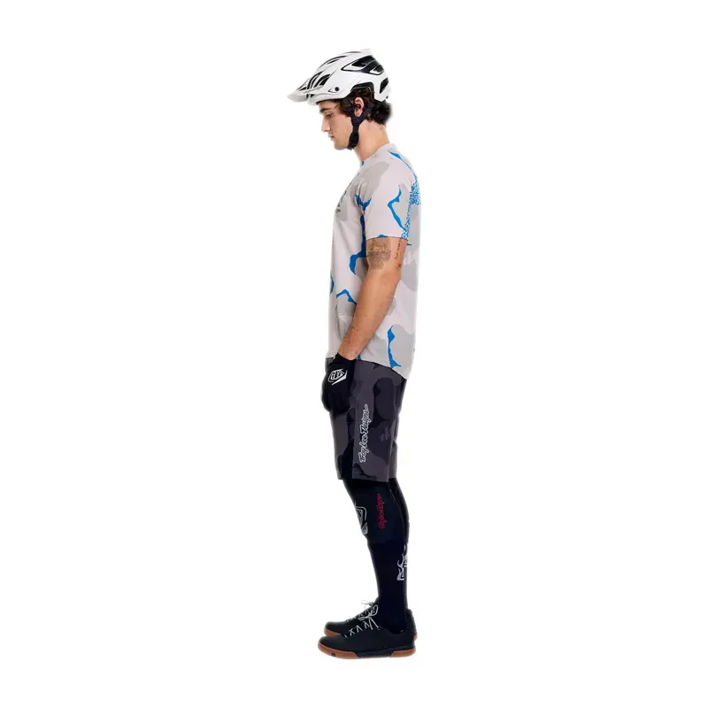 Troy Lee Designs Skyline Pro Short Sleeve Jersey in Flow Camo Pumice-10