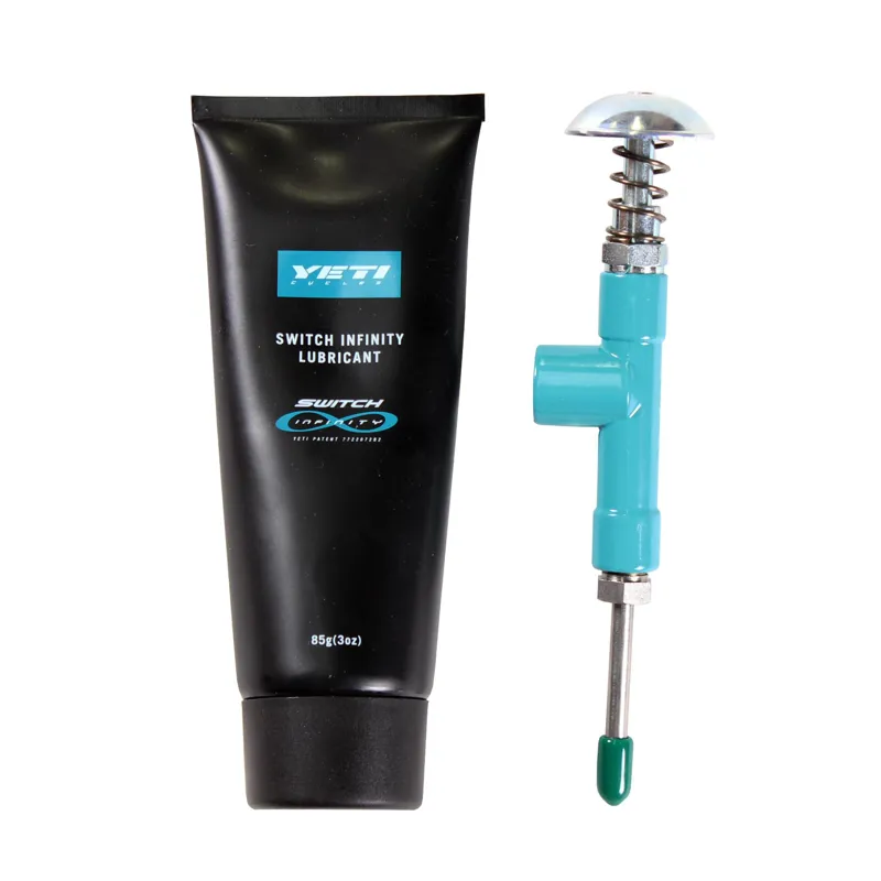 Yeti Grease Gun w/3.2oz Grease Tube in Blue